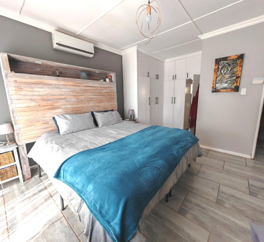 4 Bedroom Property for Sale in Uitsig Free State